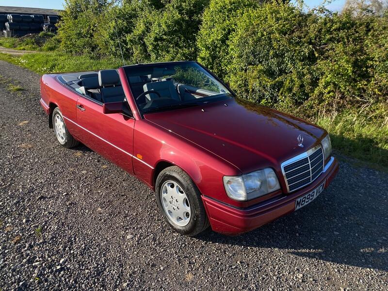 View MERCEDES-BENZ E CLASS W124 E220 CABRIOLET 