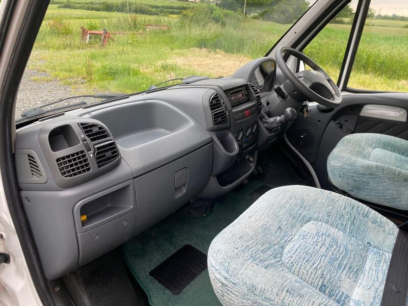 PEUGEOT BOXER