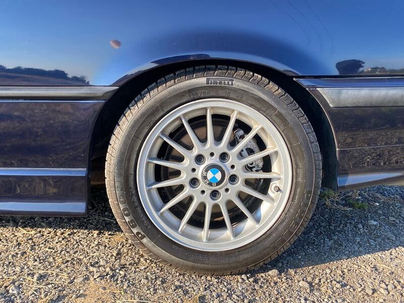 BMW 3 SERIES