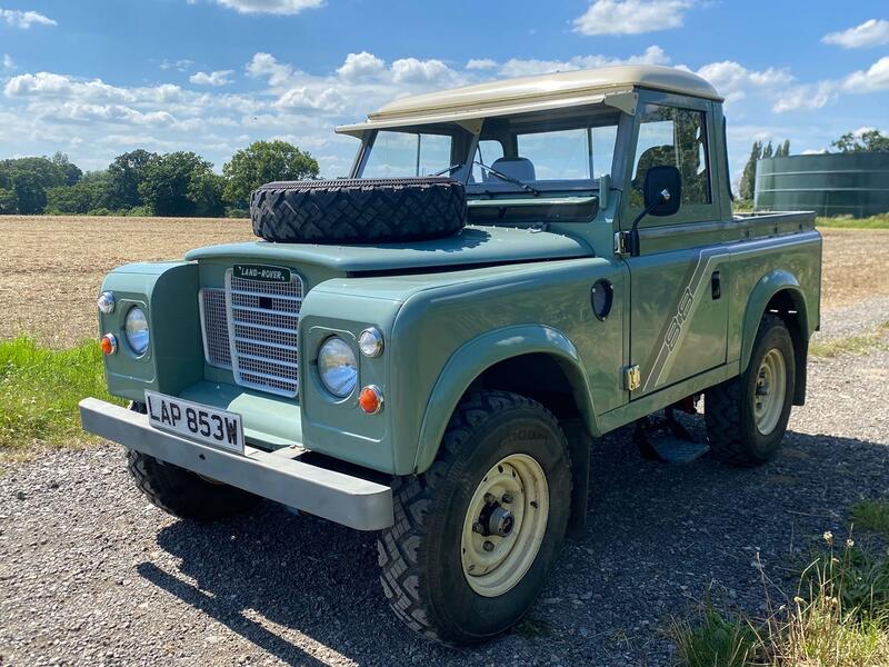 LAND ROVER SERIES III