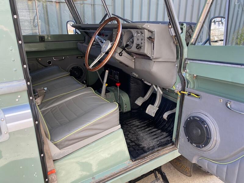 LAND ROVER SERIES III