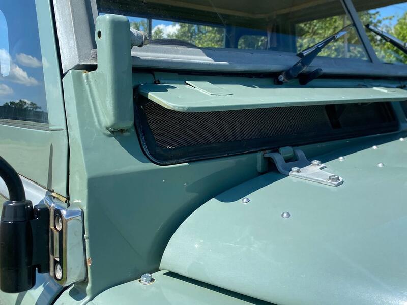 LAND ROVER SERIES III