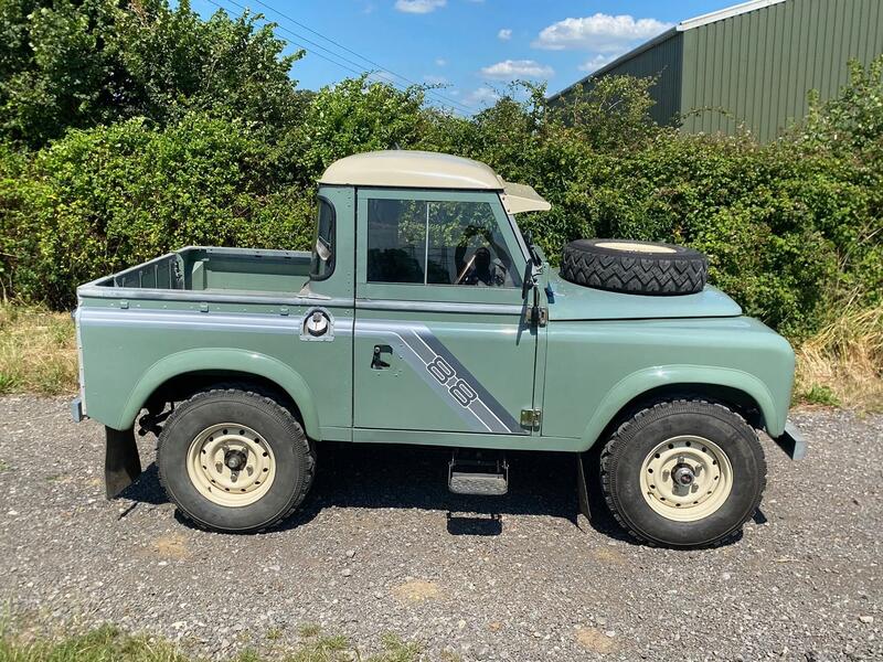 LAND ROVER SERIES III