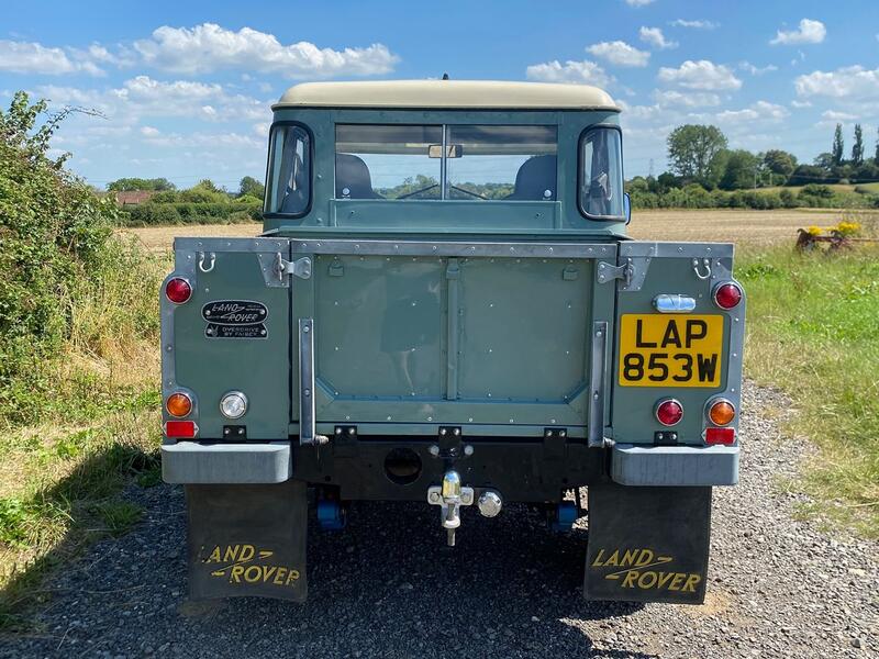 LAND ROVER SERIES III