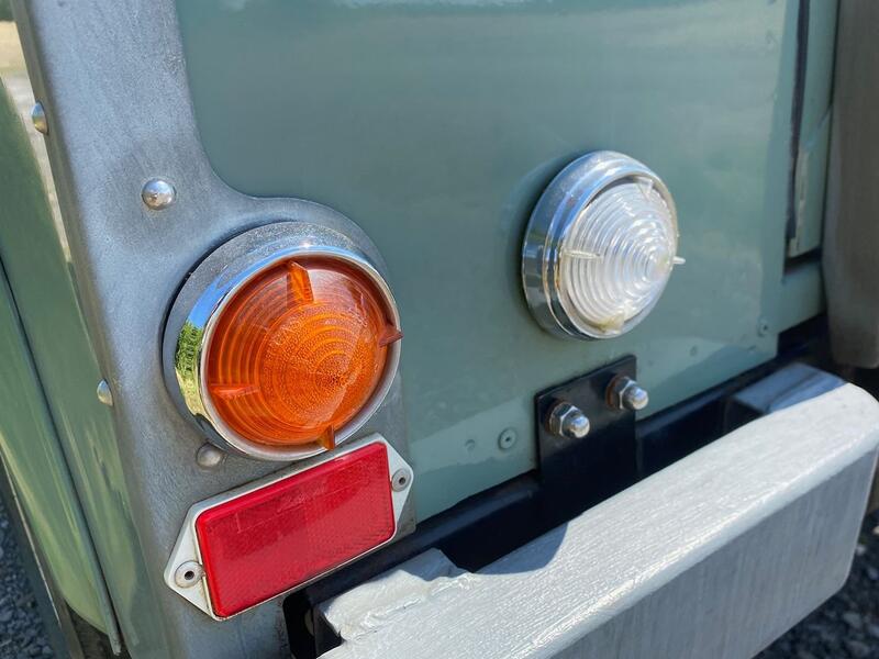 LAND ROVER SERIES III