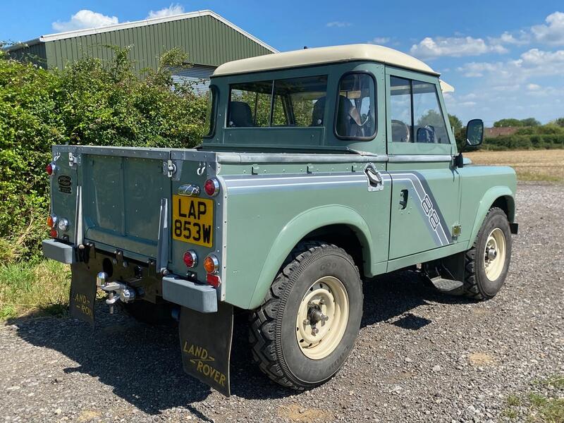 LAND ROVER SERIES III