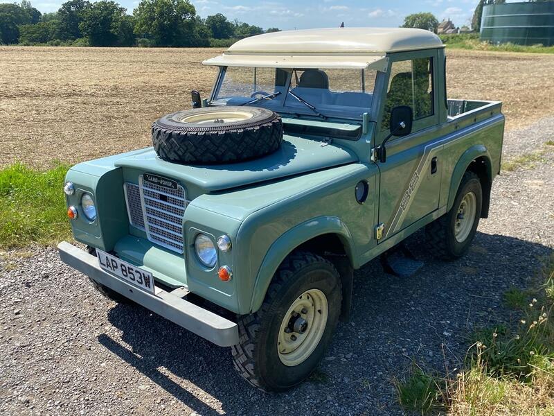 LAND ROVER SERIES III