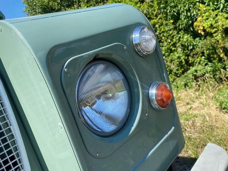 LAND ROVER SERIES III