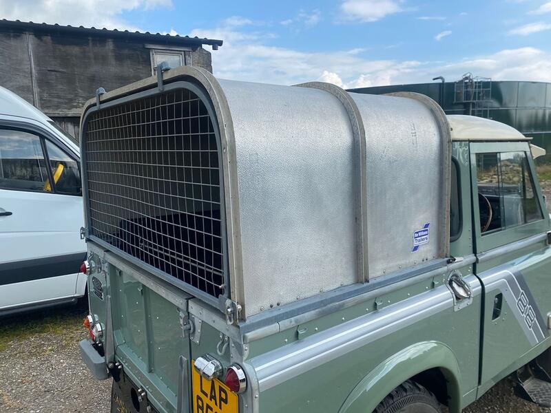 LAND ROVER SERIES III