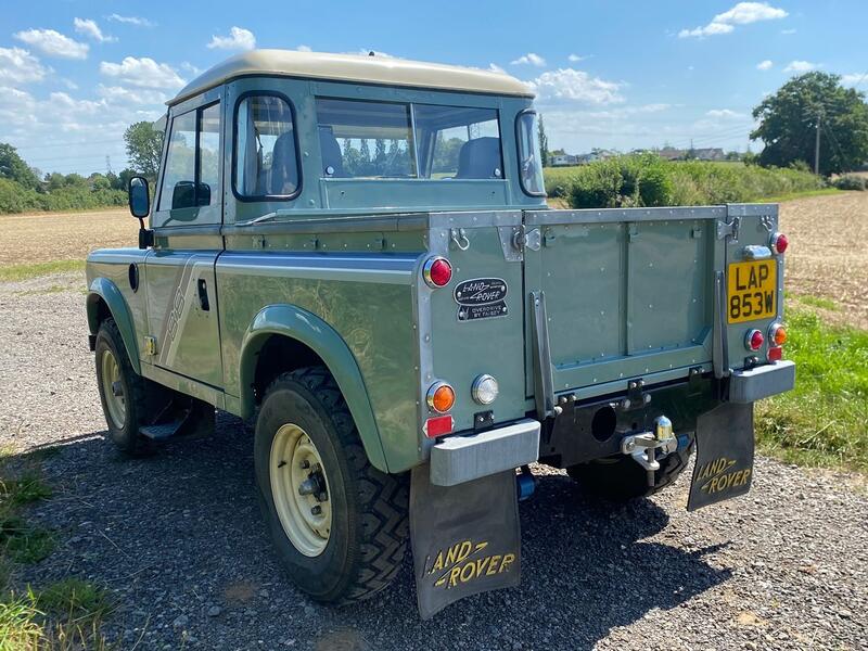 LAND ROVER SERIES III