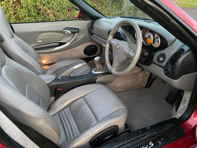 PORSCHE BOXSTER