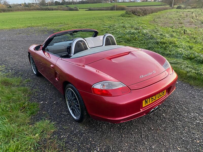 PORSCHE BOXSTER
