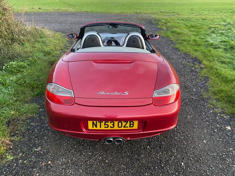 PORSCHE BOXSTER