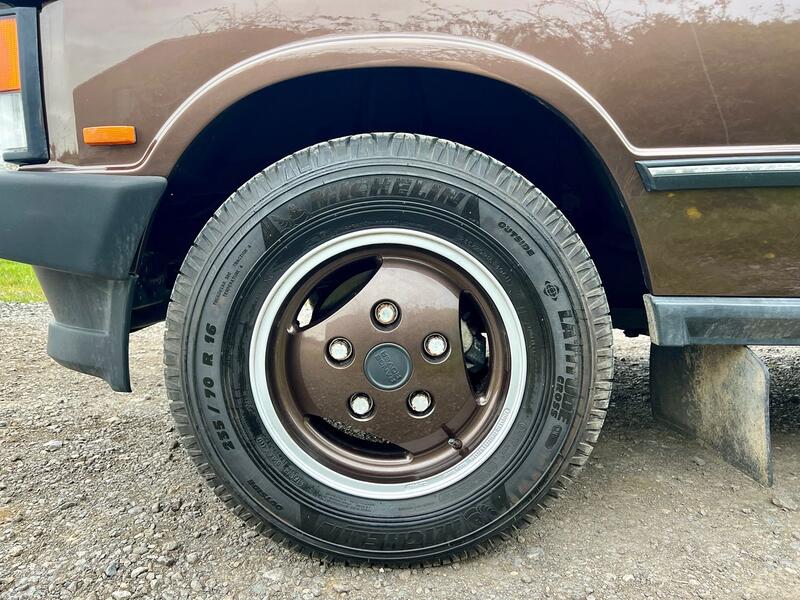 LAND ROVER RANGE ROVER