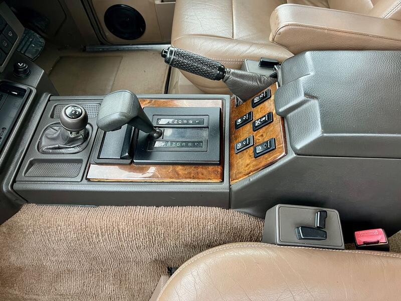 LAND ROVER RANGE ROVER