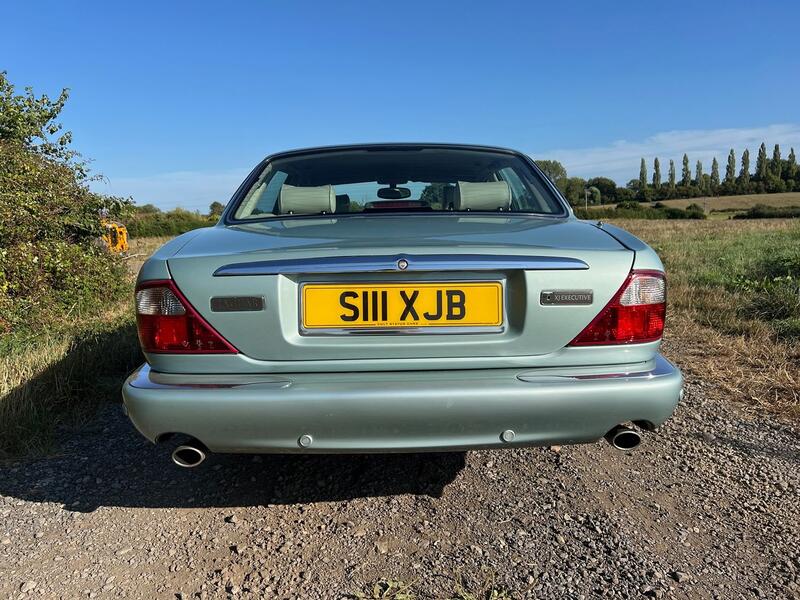 JAGUAR XJ