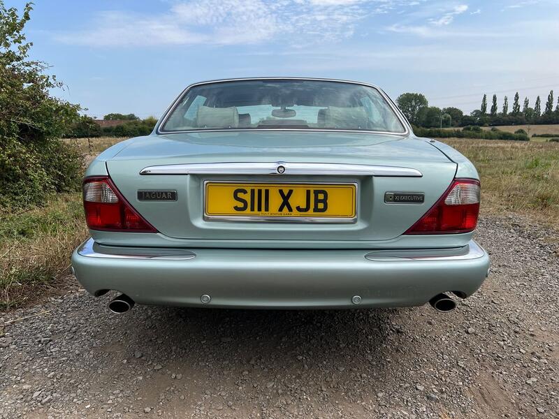 JAGUAR XJ