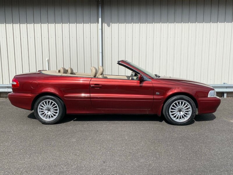 View VOLVO C70 CABRIOLET 2.0 TURBO MANUAL