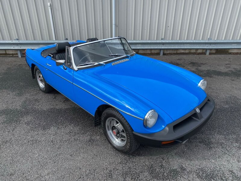 View MG MGB B ROADSTER