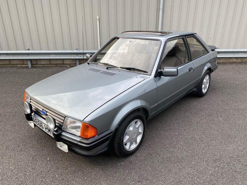 FORD ESCORT