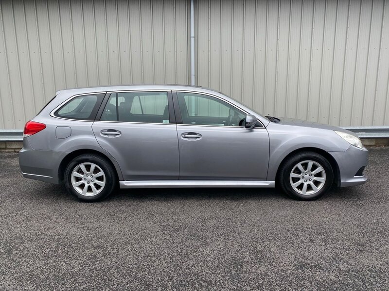 View SUBARU LEGACY ES NAV AWD ESTATE AUTO