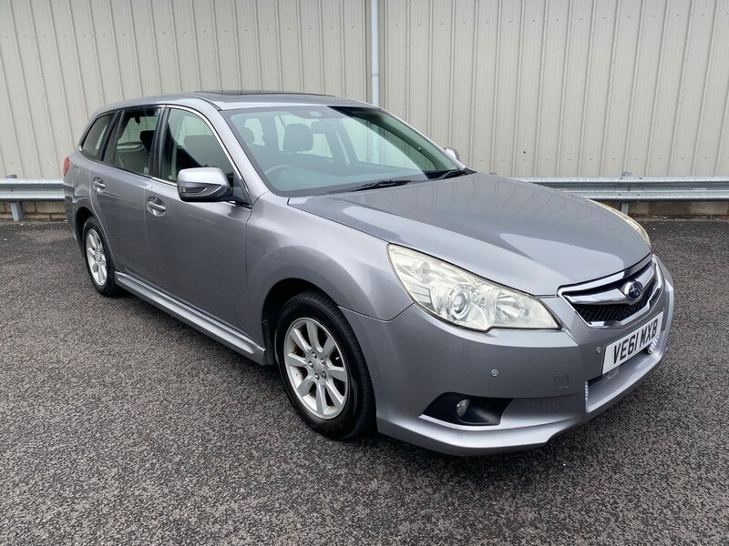 View SUBARU LEGACY ES NAV AWD ESTATE AUTO