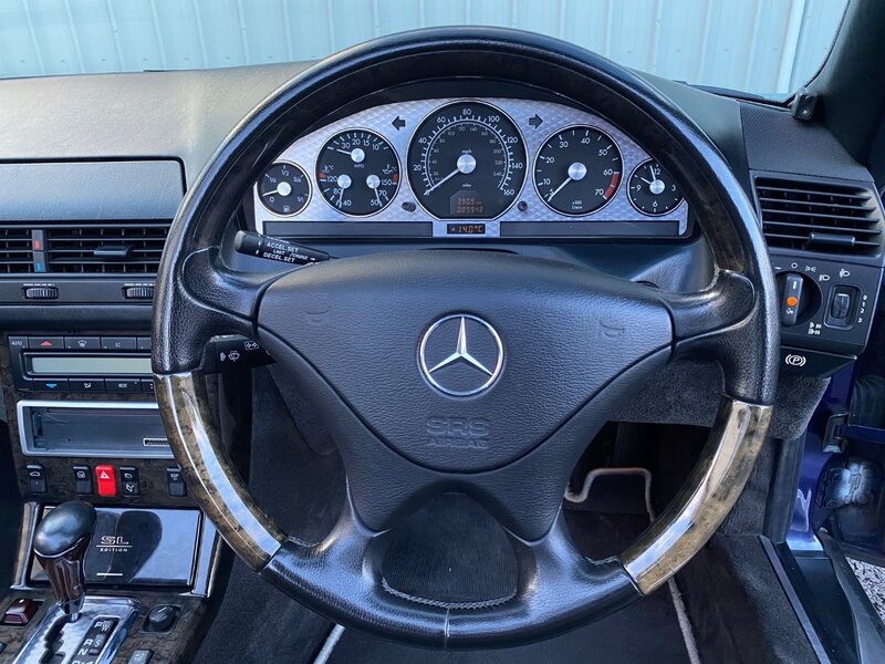 MERCEDES-BENZ SL