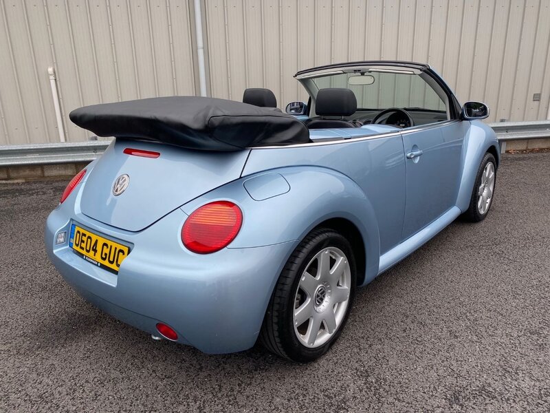 View VOLKSWAGEN BEETLE 2.0 PETROL CABRIOLET MANUAL