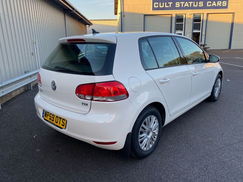 View VOLKSWAGEN GOLF S 1.6 TDI DIESEL 5 DOOR