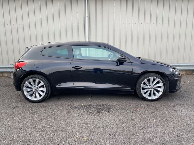 View VOLKSWAGEN SCIROCCO 2.0 TDI GT BLUEMOTION TECHNOLOGY