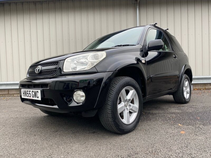 TOYOTA RAV4