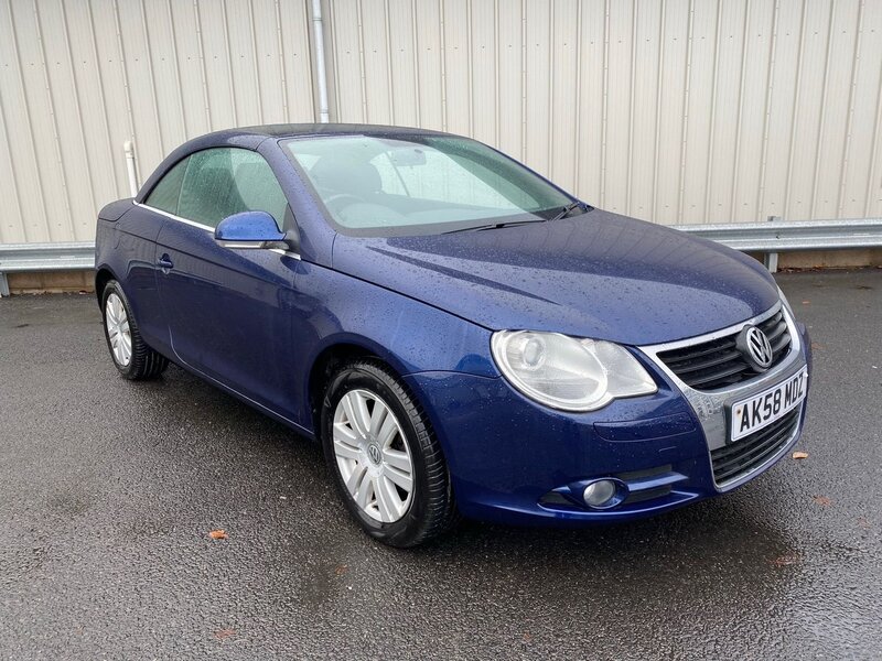 VOLKSWAGEN EOS