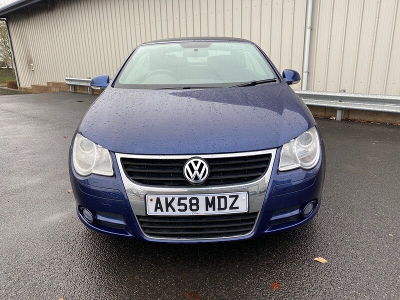 VOLKSWAGEN EOS