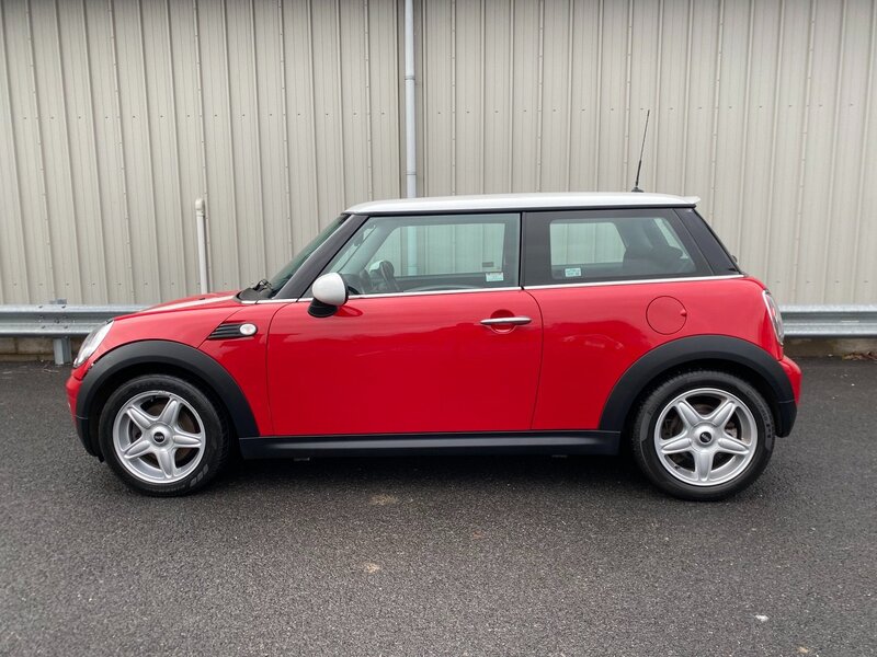 MINI HATCH COOPER