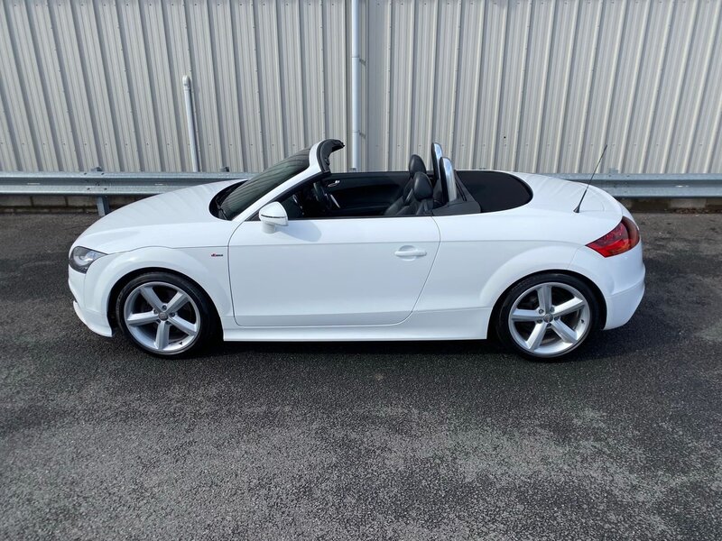 AUDI TT