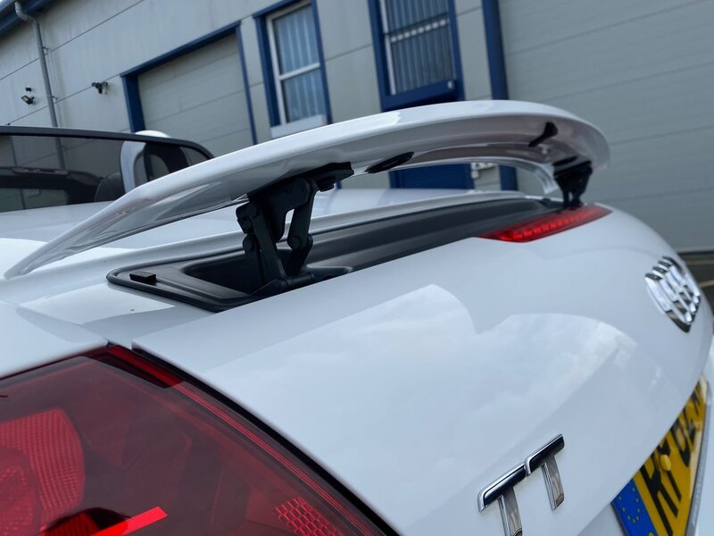 AUDI TT