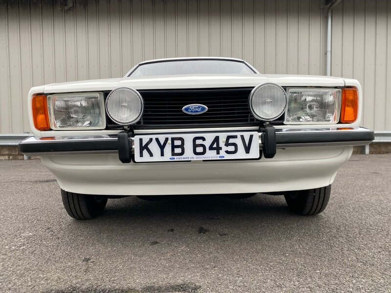 FORD CORTINA