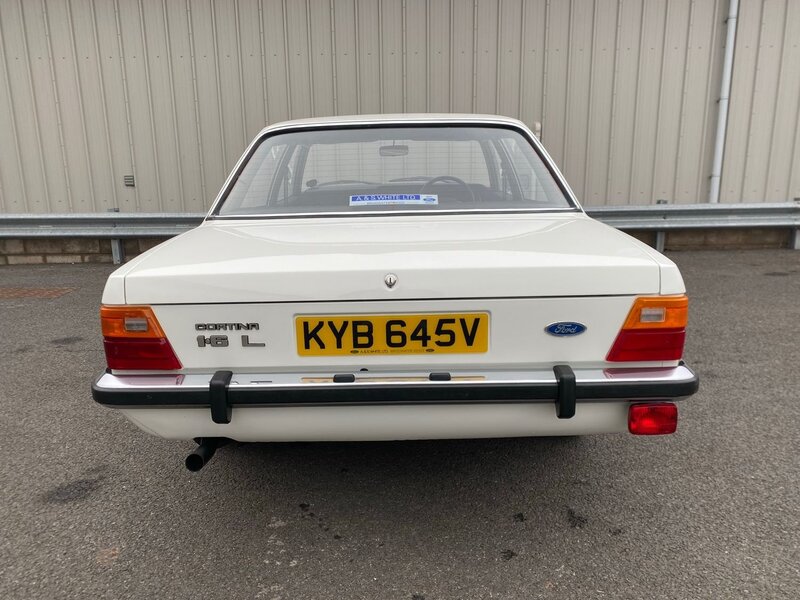 FORD CORTINA