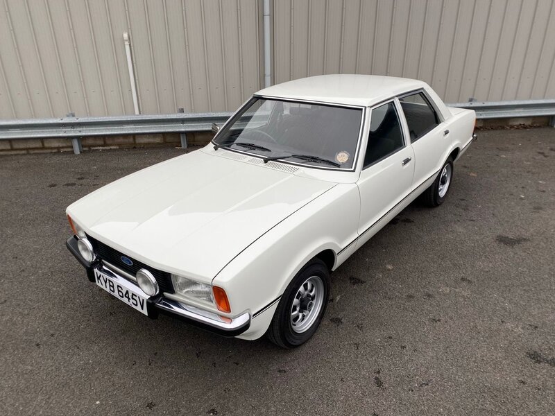 FORD CORTINA