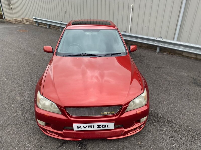 LEXUS IS