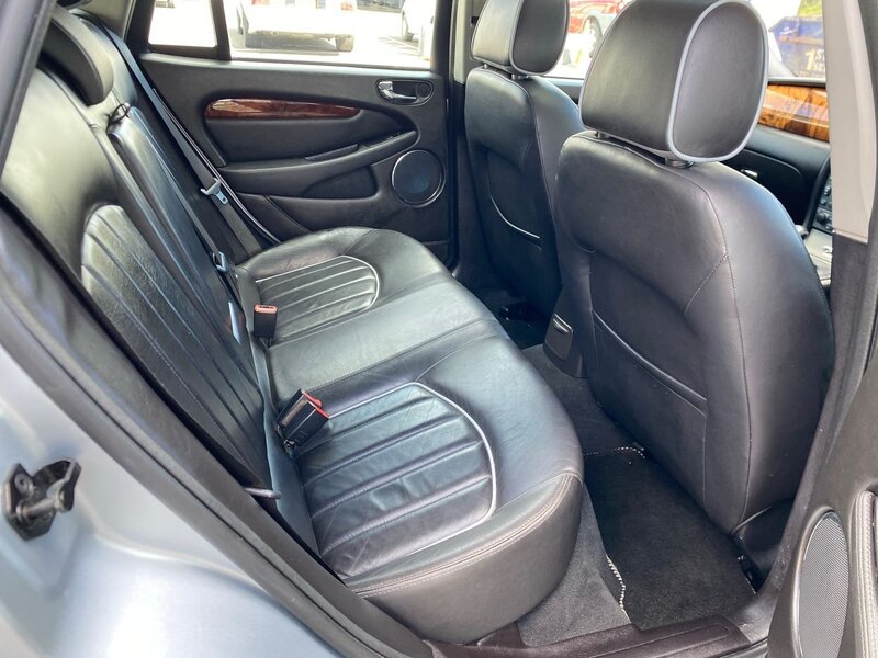 JAGUAR X-TYPE