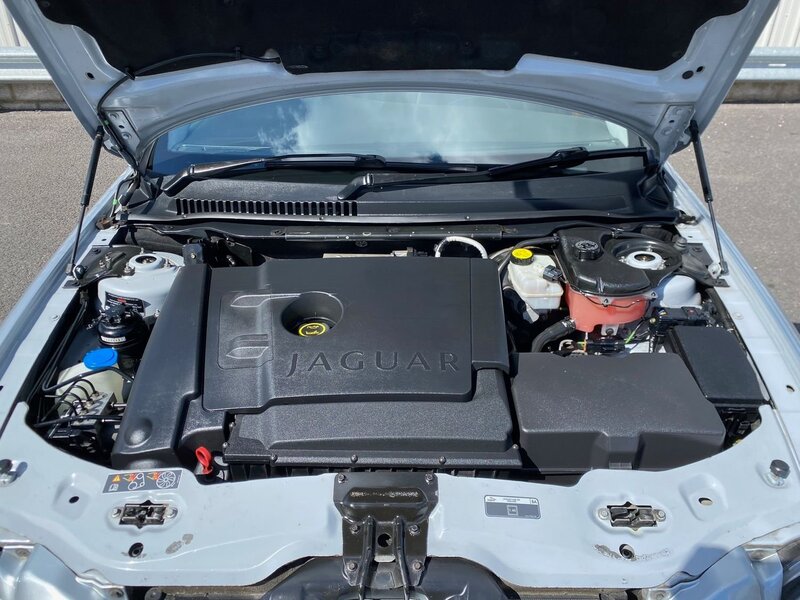 JAGUAR X-TYPE