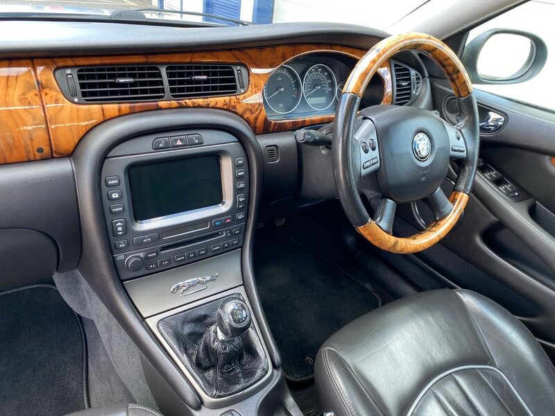 JAGUAR X-TYPE