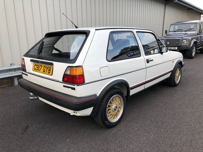 VOLKSWAGEN GOLF