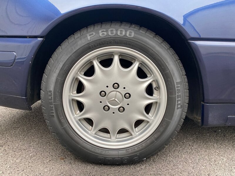 MERCEDES-BENZ SL