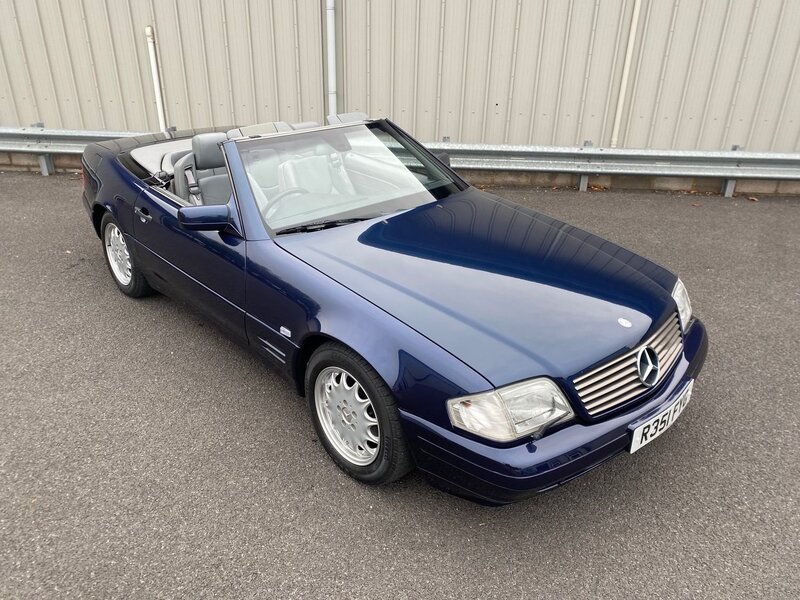 View MERCEDES-BENZ SL R129 SL320