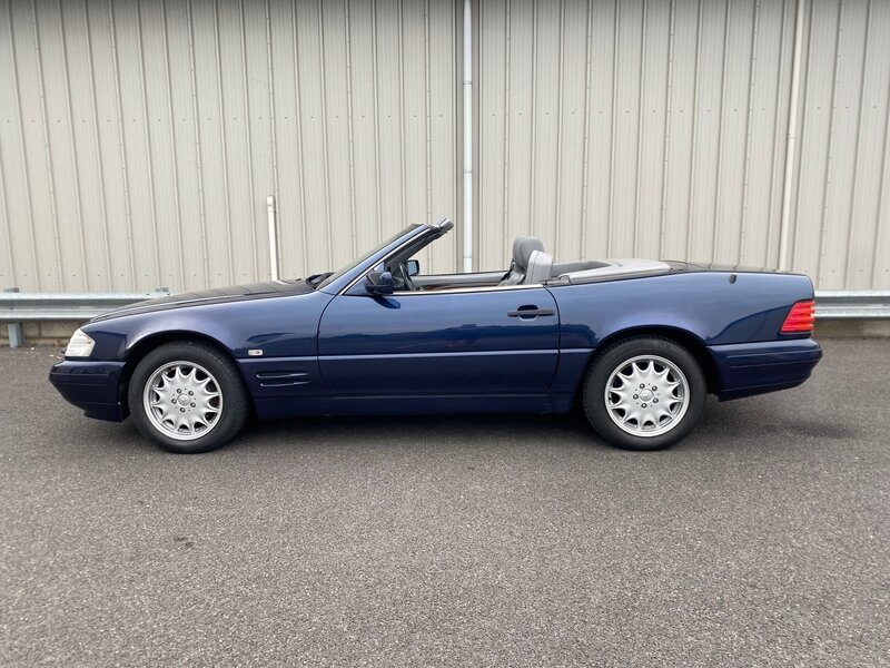 MERCEDES-BENZ SL