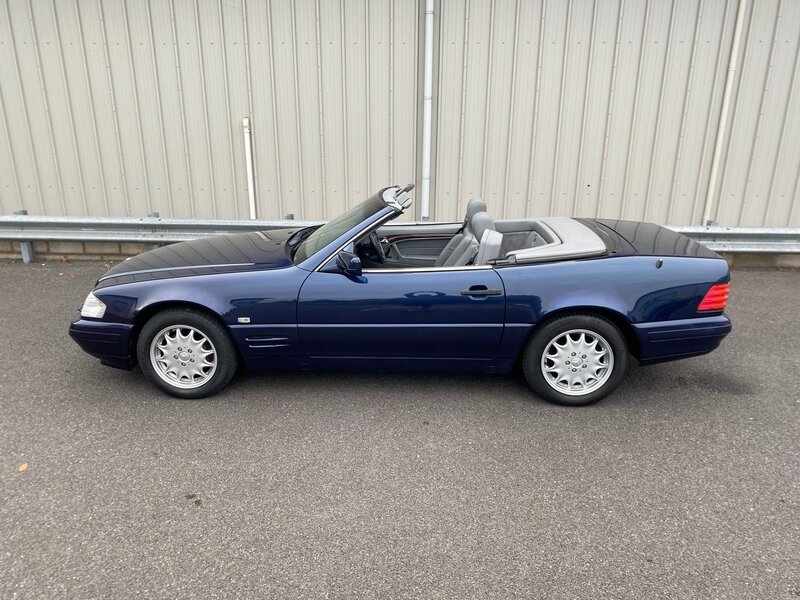 MERCEDES-BENZ SL