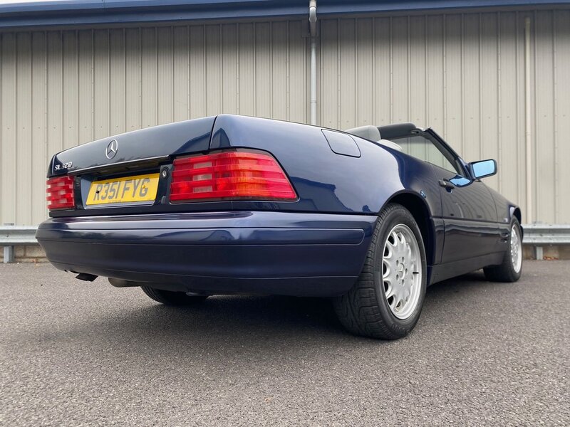 MERCEDES-BENZ SL
