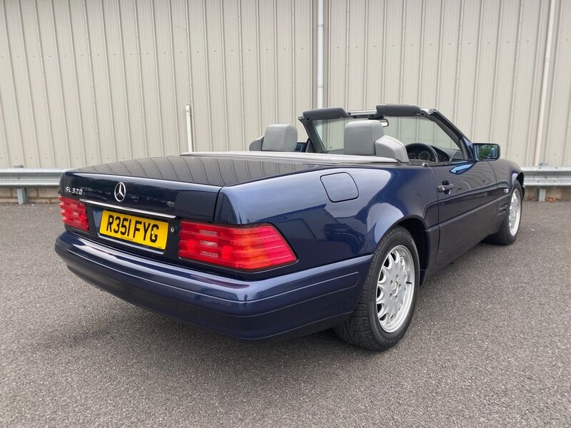 MERCEDES-BENZ SL